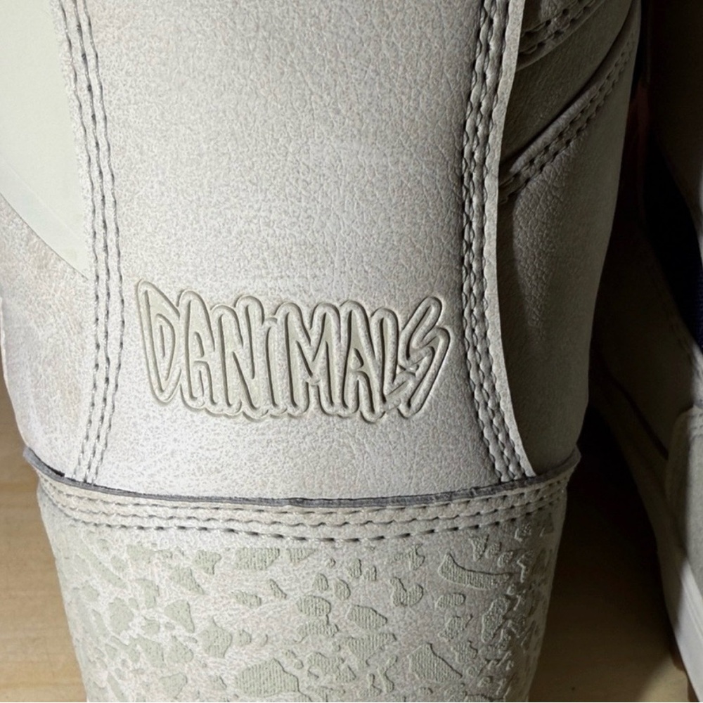 Vans Invado Pro Snowboard Boots - Picture 12 of 16